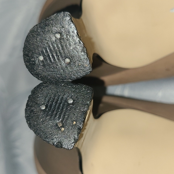 Borelli Suede Pumps - Picture 5 of 15